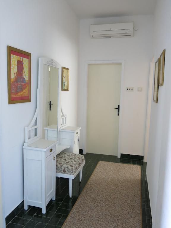 Apartments Coce تروغير الغرفة الصورة