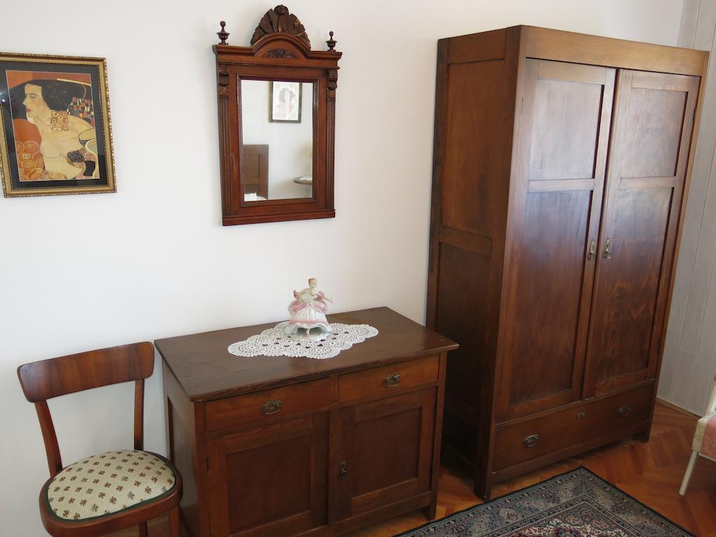 Apartments Coce تروغير الغرفة الصورة